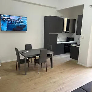 Ampio Bilocale Zona Navigli Appartamento Milano